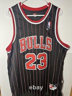 Micheal Jordan Chicago Bulls 23 Jersey Nike Black/Red