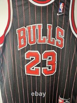 Micheal Jordan Chicago Bulls 23 Jersey Nike Black/Red