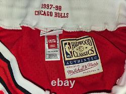 Mitchell & Ness 1992 Chicago Bulls Michael Jordan Authentic shorts Size 48 XL