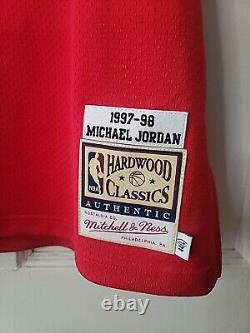 Mitchell & Ness Michael Jordan #23 Hardwood Classics 97-98 Stitched Jersey