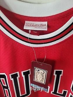 Mitchell & Ness Michael Jordan #23 Hardwood Classics 97-98 Stitched Jersey