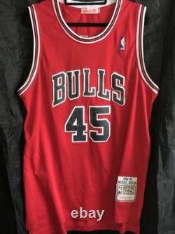 Mitchell & Ness? Michael Jordan? #45 Bulls 1994-95 Comeback Jersey Men's XL