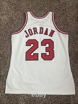 Mitchell & Ness NBA Authentic Jersey Bulls 1995 Michael Jordan White