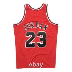 Mitchell & Ness NBA Authentic Road Jersey Bulls 1997 Michael Jordan Red NEW