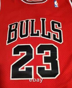 NBA 1997-98 Chicago Bulls Michael Jordan #23 Jersey- Mitchell & Ness- NWOT