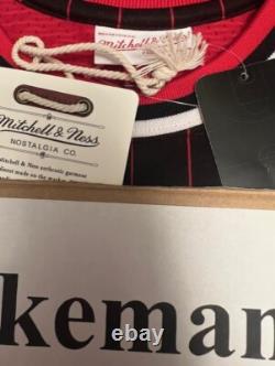 NEW wTAGS Mitchell & Ness Authentic Michael Jordan Bulls sz 44 L Air Jordan Pin