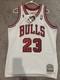 NWT B MICHAEL JORDAN BULLS MITCHELL & Ness Authentic White sz L 44 Jersey 95-96