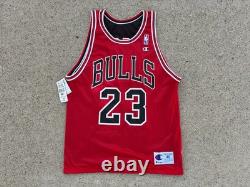 NWT Chicago Bulls Michael Jordan Size 40 Reversible Champion Jersey Medium M