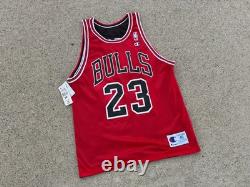 NWT Chicago Bulls Michael Jordan Size 40 Reversible Champion Jersey Medium M