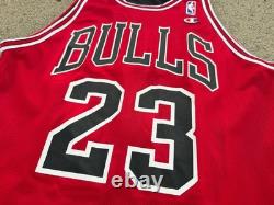 NWT Chicago Bulls Michael Jordan Size 40 Reversible Champion Jersey Medium M