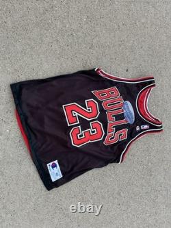 NWT Chicago Bulls Michael Jordan Size 40 Reversible Champion Jersey Medium M