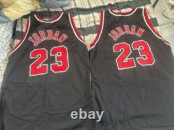 New MICHAEL JORDAN #23 Chicago Bulls Black Champion Jersey Size 44 Large L