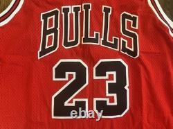 New NWT Champion Authentic MICHAEL JORDAN #23 Chicago Bulls Jersey Size 48 XL