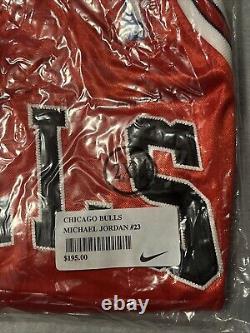 Nike Authentic Michael Jordan Chicago Bulls 23 Jersey Red XXL Flight 8403