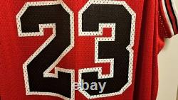 Nike Flight 8403 Michael Jordan Chicago Bulls Vintage Jersey Rookie, Size 52