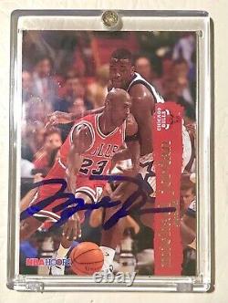 RARE 1995 Skybox International Michael Jordan Signed Autographed Basketball Card