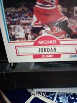 RARE ERROR? 1990 FLEER MICHAEL JORDAN Yellow Dot Error ICONIC BASKETBALL CARD
