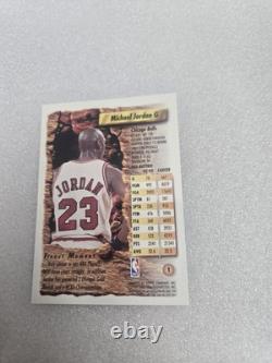 Topps 1993 Finest Moments Michael Jordan #1 Insert Chicago Bulls Basketball Card