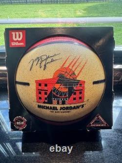 VTG 1993 Michael Jordan Restaurant Wilson Basketball In Box Chicago Bulls NOS