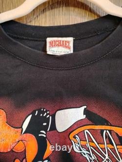 Vintage 1995 Chicago Bulls Daffy Duck Looney Tunes NBA Tee Jordan Rare 90's