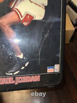 Vintage 1998 Michael Jordan Wall Clock Starline 15.25 x 21.75 Seated A Chicago