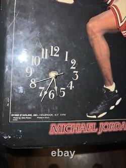 Vintage 1998 Michael Jordan Wall Clock Starline 15.25 x 21.75 Seated A Chicago