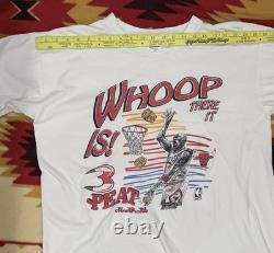 Vintage 90s Chicago Bulls Michael Jordan 3 Peat T Shirt XL NBA USA