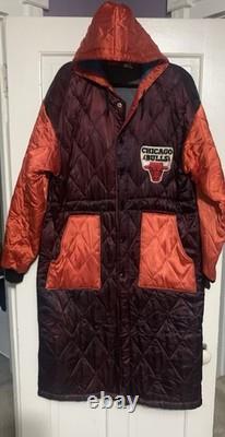 Vintage 90s Chicago Bulls Quilted Long Bench Coat Jacket Parka XL Michael Jordan