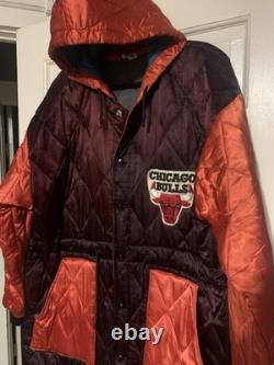 Vintage 90s Chicago Bulls Quilted Long Bench Coat Jacket Parka XL Michael Jordan