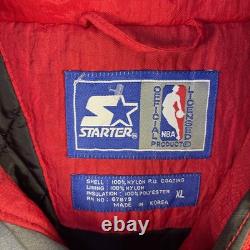 Vintage Chicago Bulls Starter Jacket Mens XL Red Hooded Pouch NBA 90s Jordan