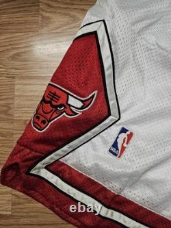 Vintage NBA Chicago Bulls Jordan Short Size 30 Excellent Condition