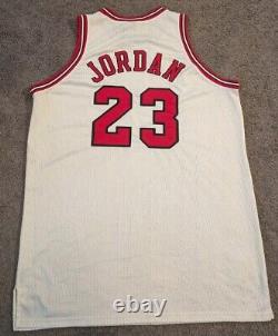 Vintage Nike Authentic Chicago Bulls Michael Jordan 1997-98 Pro Cut Jersey