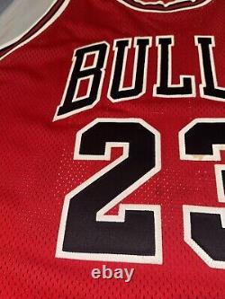 Vintage Nike Authentic Chicago Bulls Michael Jordan NBA Red Jersey RARE SZ XXL